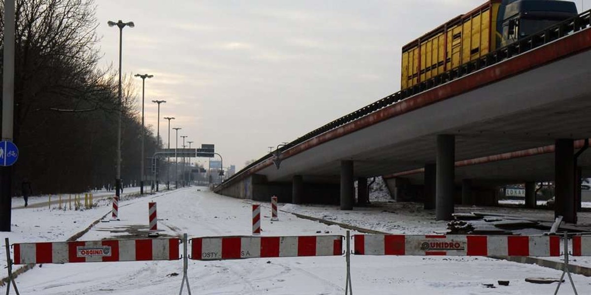 Łódź. Zamknęli drogę i poszli 