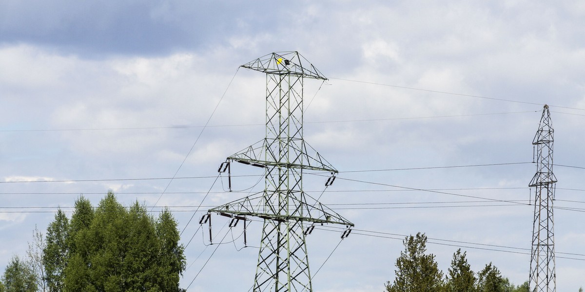 Operator ogólnoeuropejskiej giełdy energii elektrycznej Nord Pool wstrzymał w niedzielę handel rosyjskim prądem od jedynego importera w krajach bałtyckich Grupy Inter RAO