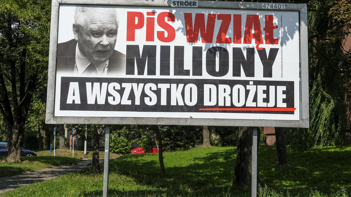 Billboardy z Jarosławem Kaczyńskim. Ruszyła kampania opozycji