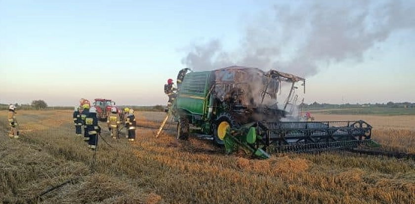 To były bardzo pechowe żniwa. Ogień ogarnął kombajn!