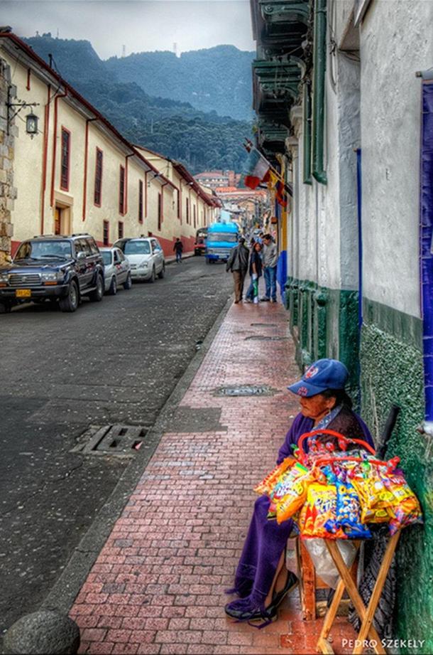kolumbia 19 Uliczny handel na jednym z przedmies´c´ Bogoty, Kolumbia