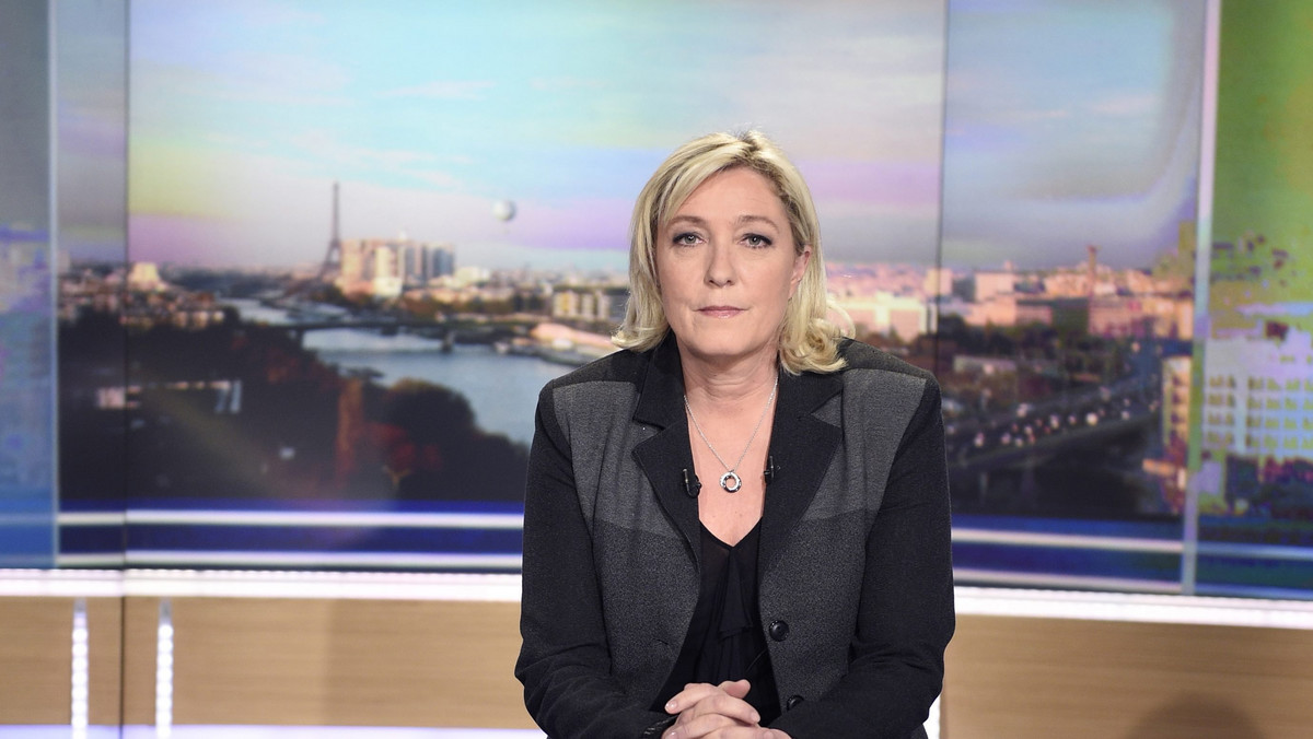 Szefowa skrajnie prawicowego francuskiego Frontu Narodowego Marine Le Pen poinformowała w czwartek o wszczęciu "procedury dyscyplinarnej" przeciwko ojcu, założycielowi tego ugrupowania Jean-Marie Le Penowi. Zaapelowała, by udał się na polityczną emeryturę.