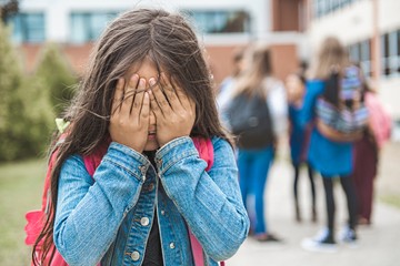 gyerek, bullying, szégyenítés, iskola
