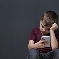 Online bántalmazás gyerekeknél - így veheti észre szülőként