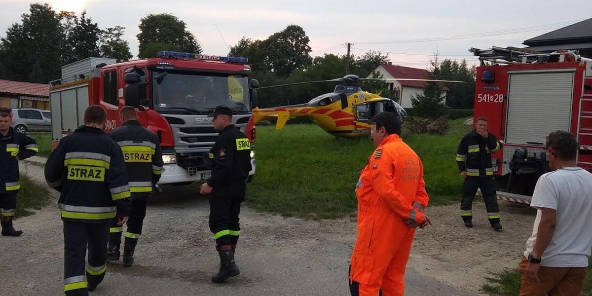 Na miejsce wypadku ściągnięto śmigłowiec i wszystkie służby ratunkowe. Życia mężczyzny nie udało się jednak uratować