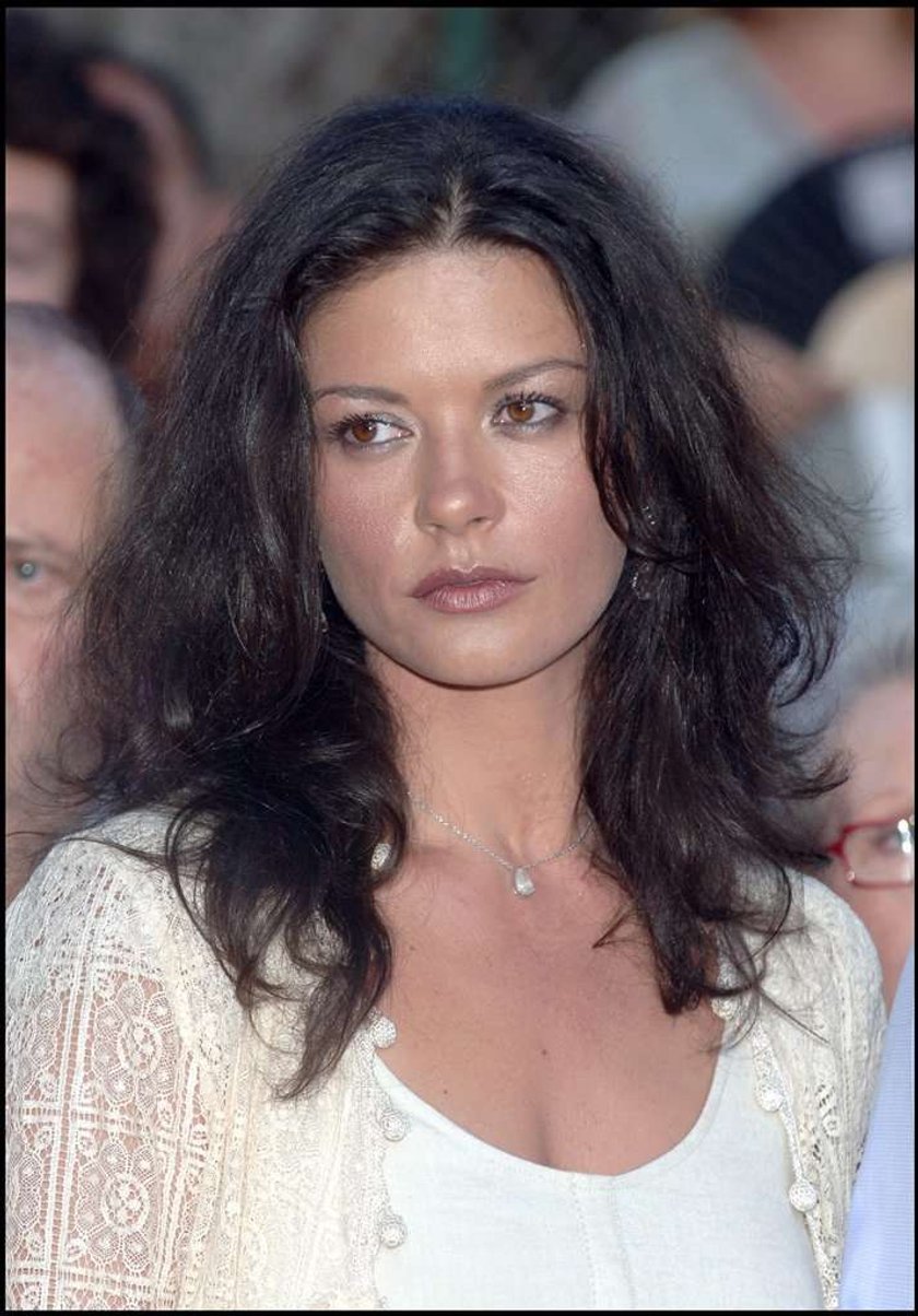 Zeta Jones wściekła na lekarzy. Za późno wykryli raka!