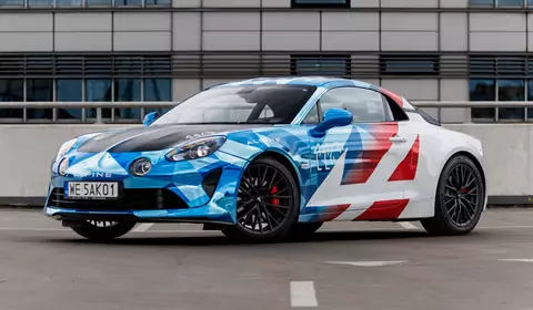 Alpine A110 S US Racing 2023. Taki samochód jest tylko jeden na świecie. Już go testowałem