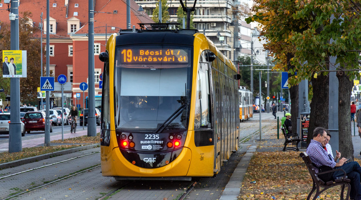 Rövidített útvonalon jár a 19-es és a 49-es villamos csütörtöktől jövő keddig/ Fotó: MTVA/ Juhász Gábor