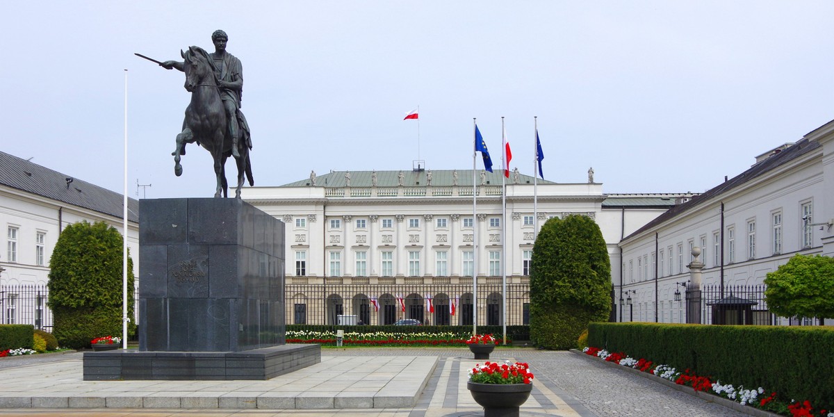 Ten, kto zamieszka w Pałacu Prezydenckim po wyborach, będzie miał wsparcie Kancelarii Prezydenta i jej budżet. W ostatnich latach puchł, w tym roku ma przekroczyć 200 mln zł. 