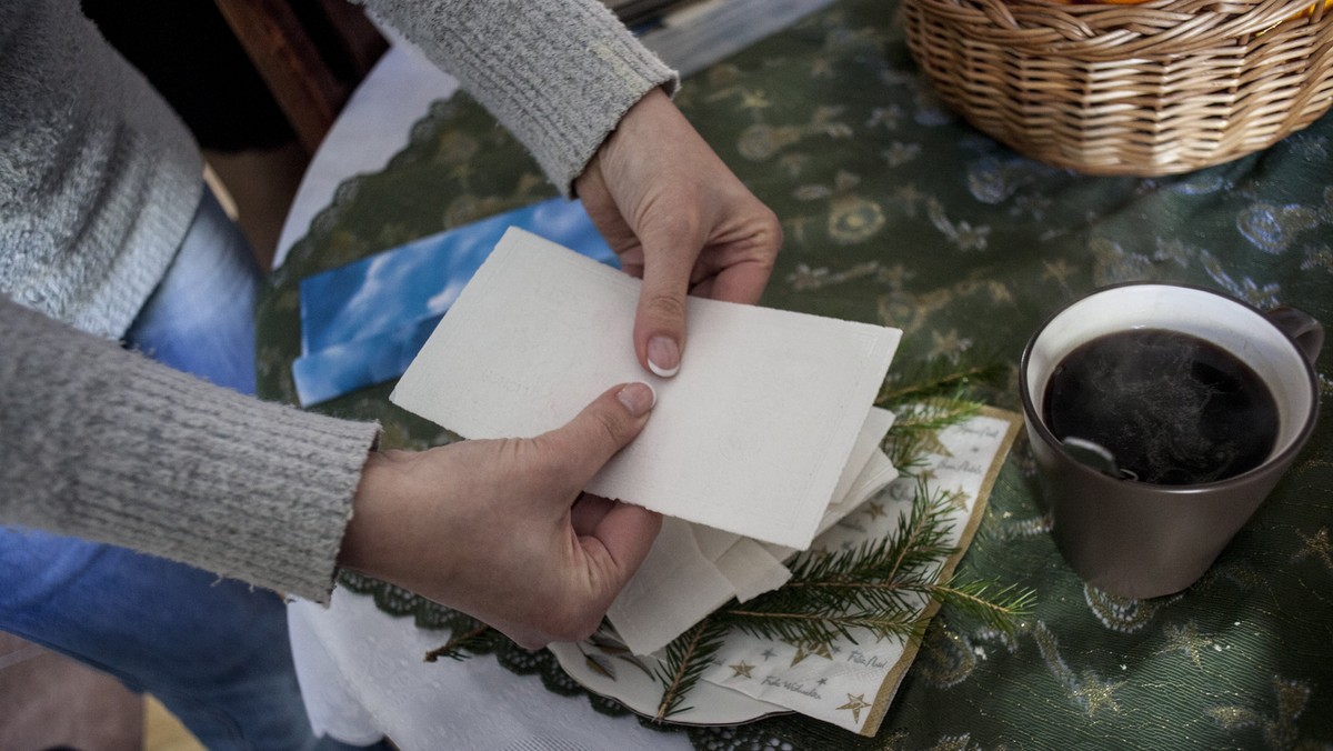 Kilkaset osób samotnych i potrzebujących wzięło udział we wtorek w Gdańsku w przygotowanej specjalnie dla nich Wigilii. Uroczystość zorganizowała Polska Izba Gospodarcza Restauratorów i Hotelarzy w Gdańsku. Podobne spotkania miały też miejsce w Gdyni i Sopocie.