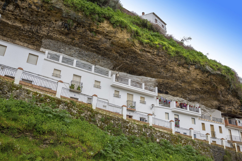 Setenil de las Bodegas - niezwykłe miasto południowej Hiszpanii