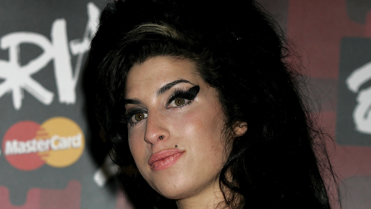 Album "Back To Black" Amy Winehouse trafił na pierwsze miejsce listy najchętniej kupowanych płyt w Polsce.