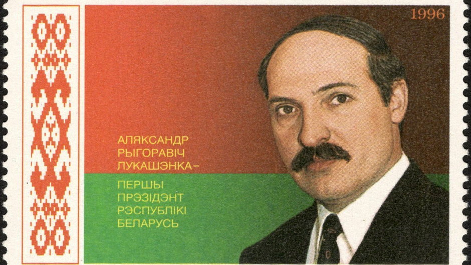 Białoruski znaczek pocztowy z 1996 r z wizerunkiem Łukaszenki (domena publiczna)