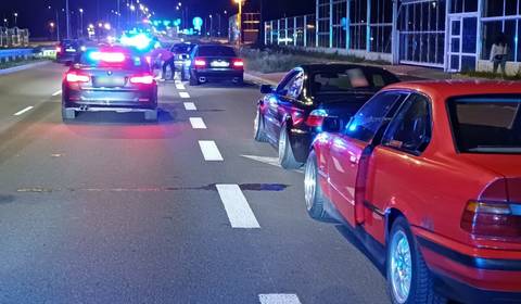 Nocna akcja policji w Krakowie. Mandaty na ponad 55 tys. zł