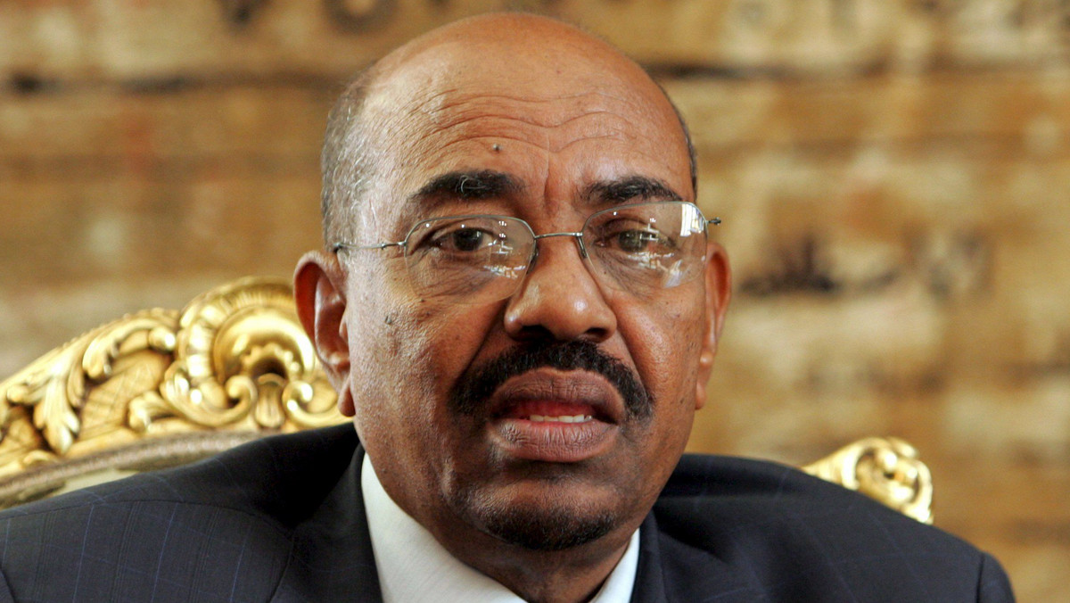 Międzynarodowy Trybunał Sprawiedliwości w Hadze wydał nakaz aresztowania prezydenta Sudanu Omara al-Baszira. Ma on odpowiedzieć za kampanię przemocy w Darfurze, w wyniku której śmierć poniosło 300 tysięcy osób - informuje serwis CNN.