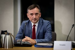 Zbigniew Ziobro o azylu dla żony. Padły słowa o "zakładniku" i "nikczemnej szajce"