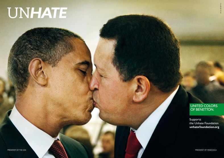 Prezydent Barack Obama całuje Hugo Chaveza. fot. Materiały prasowe United Colors of Benetton