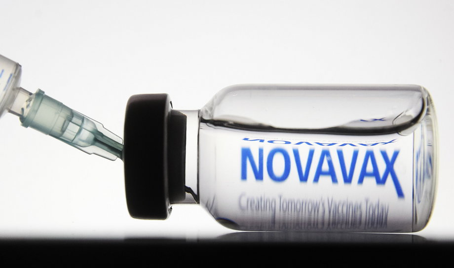 Szczepionka białkowa o nazwie Nuvaxovid firmy Novavax