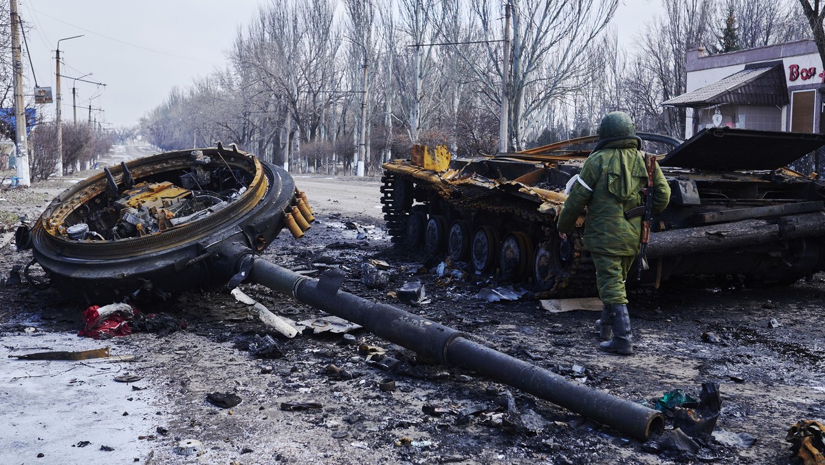 Pro-Russian Rebels Regain Control Of Uglegorsk, Ukraine