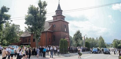 Pogrzeb sióstr zabitych w Nicei. Papież modli się za Polki