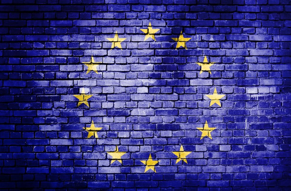 Oettinger powiedział podczas debaty na temat przyszłości finansów UE, że wraz z wyjściem Brytyjczyków z Unii Europejskiej zniknie też rabat brytyjski w unijnym budżecie.