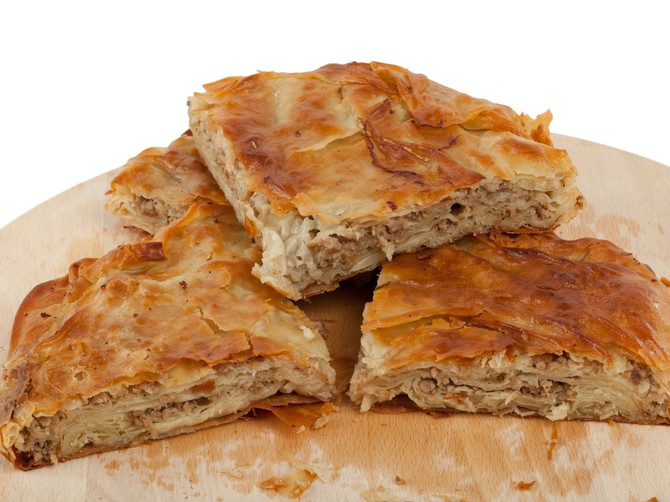Pita sa mesom