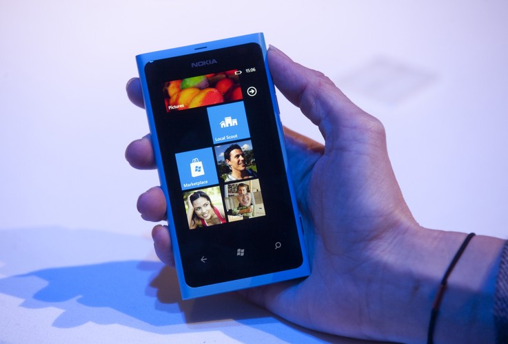 10. Nokia Lumia 800