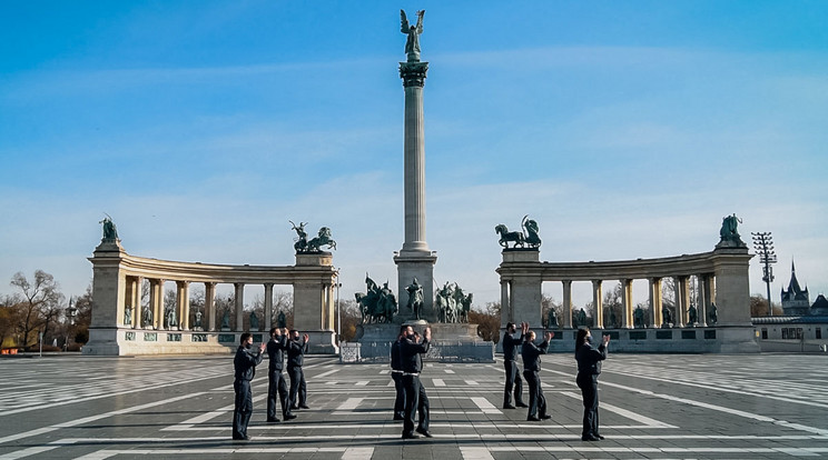 A budapesti rendőrök is elkészítették a  Jerusalema kihívást/ Fotó: BRFK