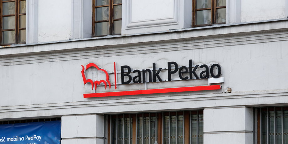 Jakub Banaś zrezygnował z pracy w banku Pekao. W tej sprawie opublikował oświadczenie.