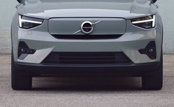 Wojna cenowa na rynku aut elektrycznych. Volvo nie pójdzie w ślady Forda i Tesli