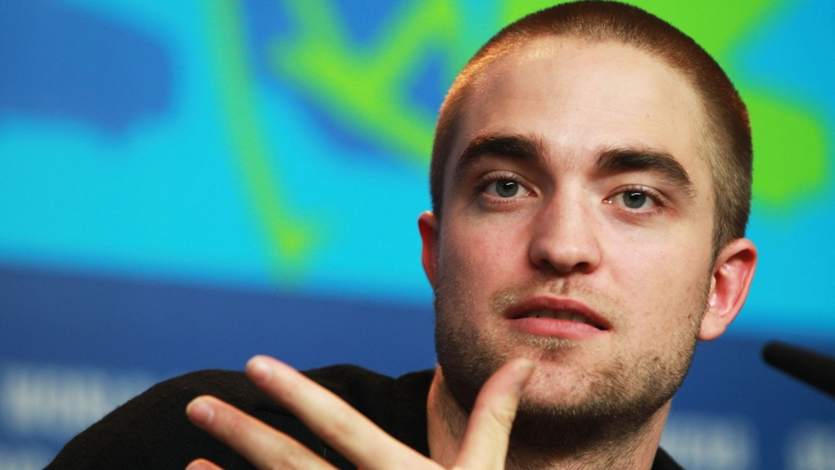 Robert Pattinson przyznał, że jest już za stary, by kolejny raz wcielić się w rolę Edwarda w adaptacji Stephenie Meyer. - Byłbym już za stary na rolę Edwarda - powiedział popularny aktor.