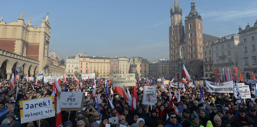 Nie pozwolimy na "homo PiS". KOD na ulicach