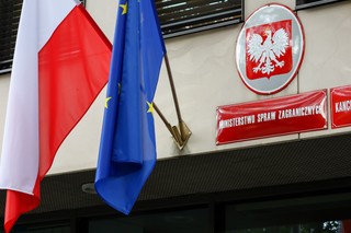 Atak Izraela na Iran. Kancelaria Premiera:  MSZ zorganizuje ewakuację  polskich obywateli z Bliskiego Wschodu. Koszty pokryje państwo