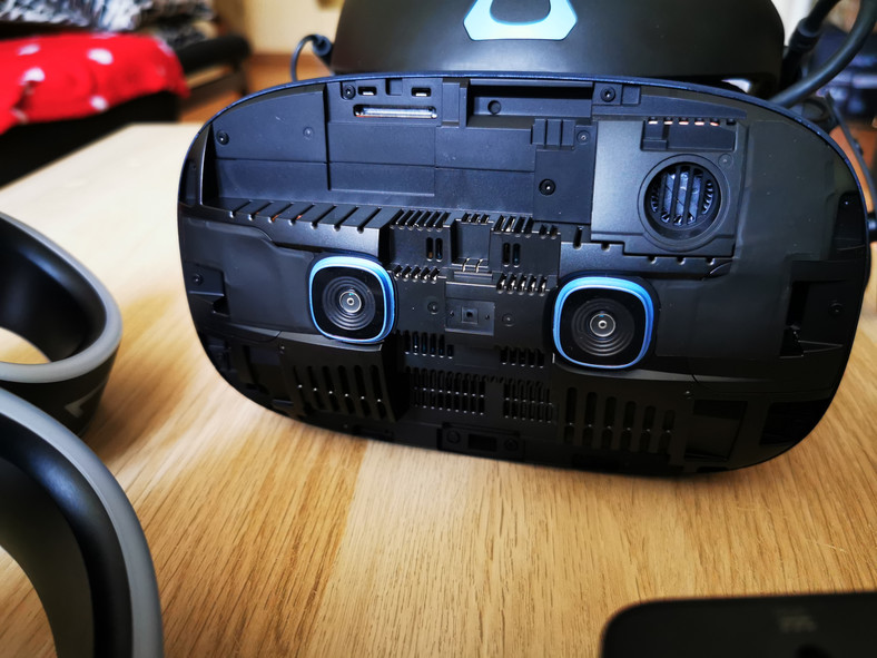 HTC Vive Cosmos i Cosmos Elite