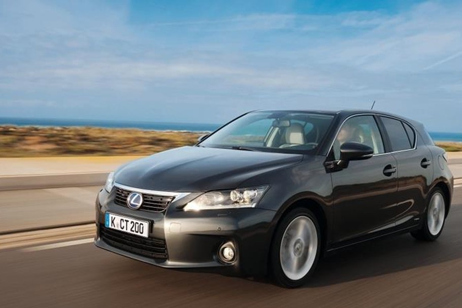 Lexus CT200h