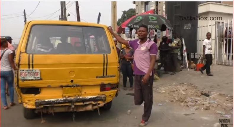 Heartbreaking picture of one-legged hardworking bus conductor goes viral