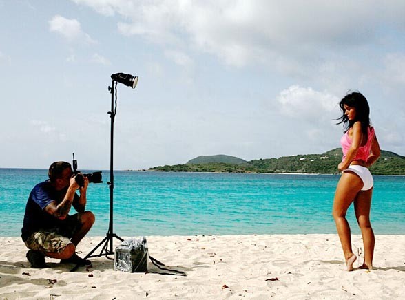 Miss tuningu na 2009 rok jest międzynarodowa modelka Martina Ivezaj