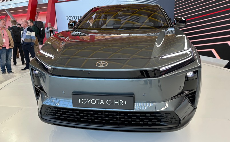 Nowa Toyota C-HR+