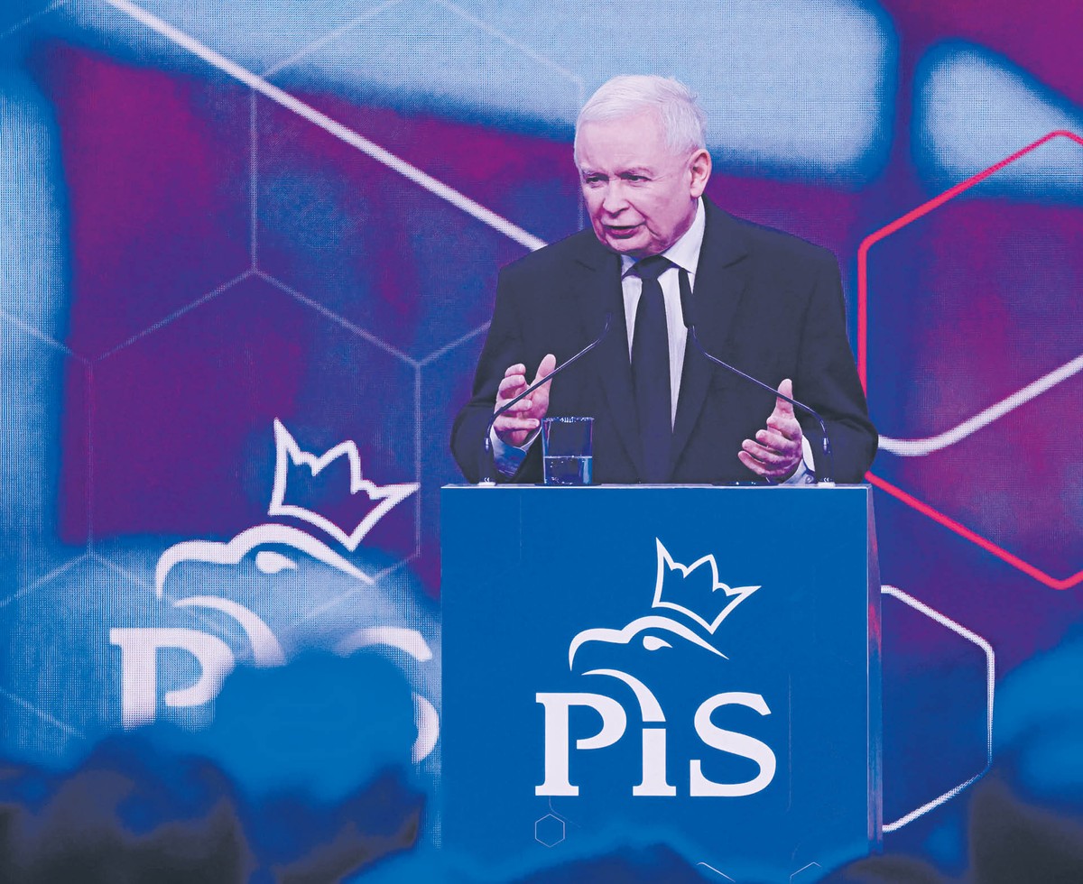 Prezes PiS Jarosław Kaczyński podczas drugiego dnia konwencji programowej Prawa i Sprawiedliwości w Warszawie, PAP/Leszek Szymański