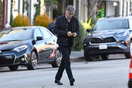 Fanovi zabrinuti za NAJPOZNATIJEG PRAVOSLAVCA U HOLIVUDU, sumnjaju da ima JEZIVU BOLEST - pojavio se u emisiji i ovo su odmah primetili, "VIDITE LI VI ISTO?"