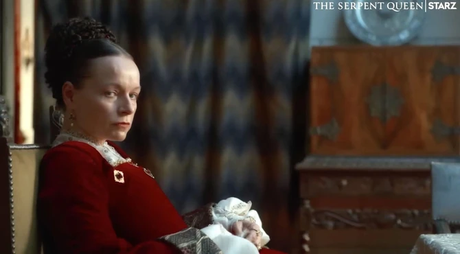 Kristina de Mediči u seriji "The Serpent Queen"