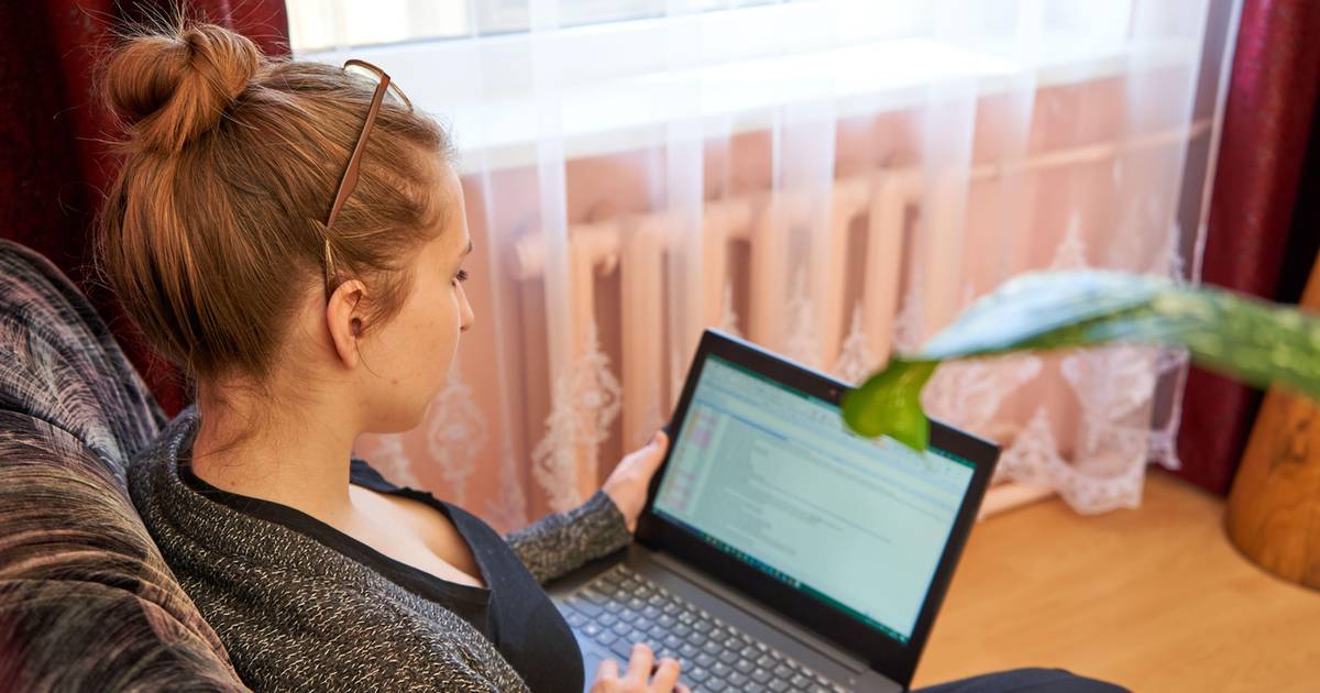 Robią karierę bez dyplomów. Młode pokolenie rewolucjonizuje rynek pracy