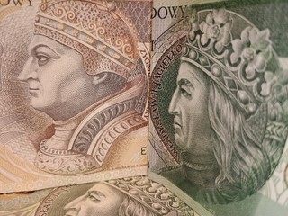 Kolejny rok z szybkim przyrostem gotówki w obiegu. Zygmunt Stary powiększa przewagę nad Władysławem Jagiełłą