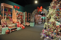 za wejście do tego sklepu w warszawie trzeba zapłacić. bilety podrożały