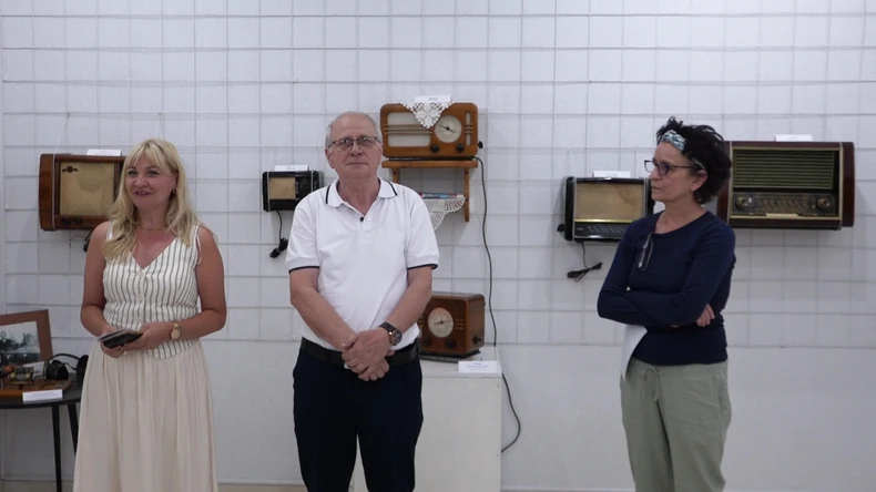 Aparat iz doba ex YU foto RINA