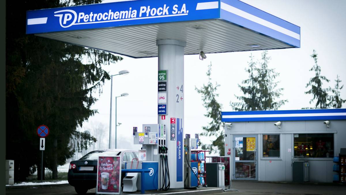 Stacja paliw pod marką Petrochemii Płock