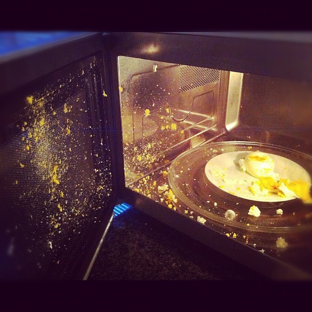 Why eggs explode when put in the microwave