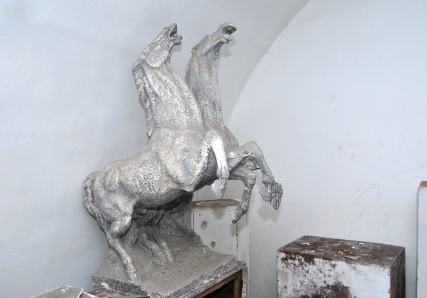 Slavni vajar je legat namenjen gradu Novom Sadu osnovao još 1981. godine