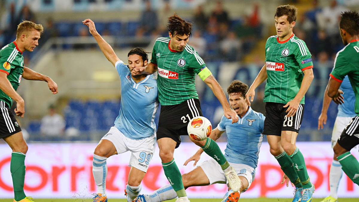 Legia Warszawa przegrała z Lazio Rzym 0:1 (0:0) w pierwszym meczu fazy grupowej Ligi Europy. Mistrzowie Polski toczyli wyrównaną walkę z faworyzowanym rywalem, ale ostatecznie musieli uznać jego wyższość. Polskie media piszą po tym meczu o straconej szansie.