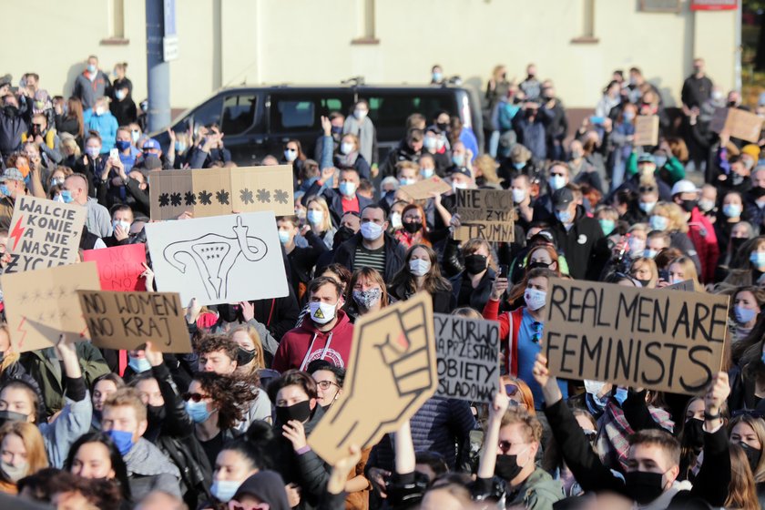 Zakaz aborcji. Trwają protesty w całej Polsce